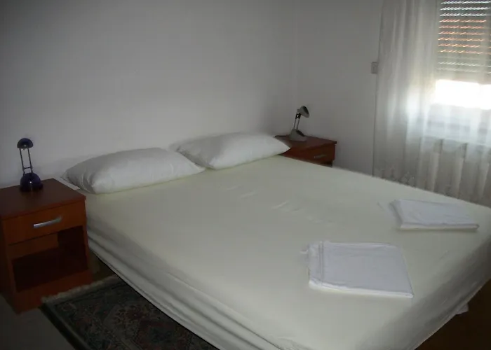 Apartman Erak Martin *